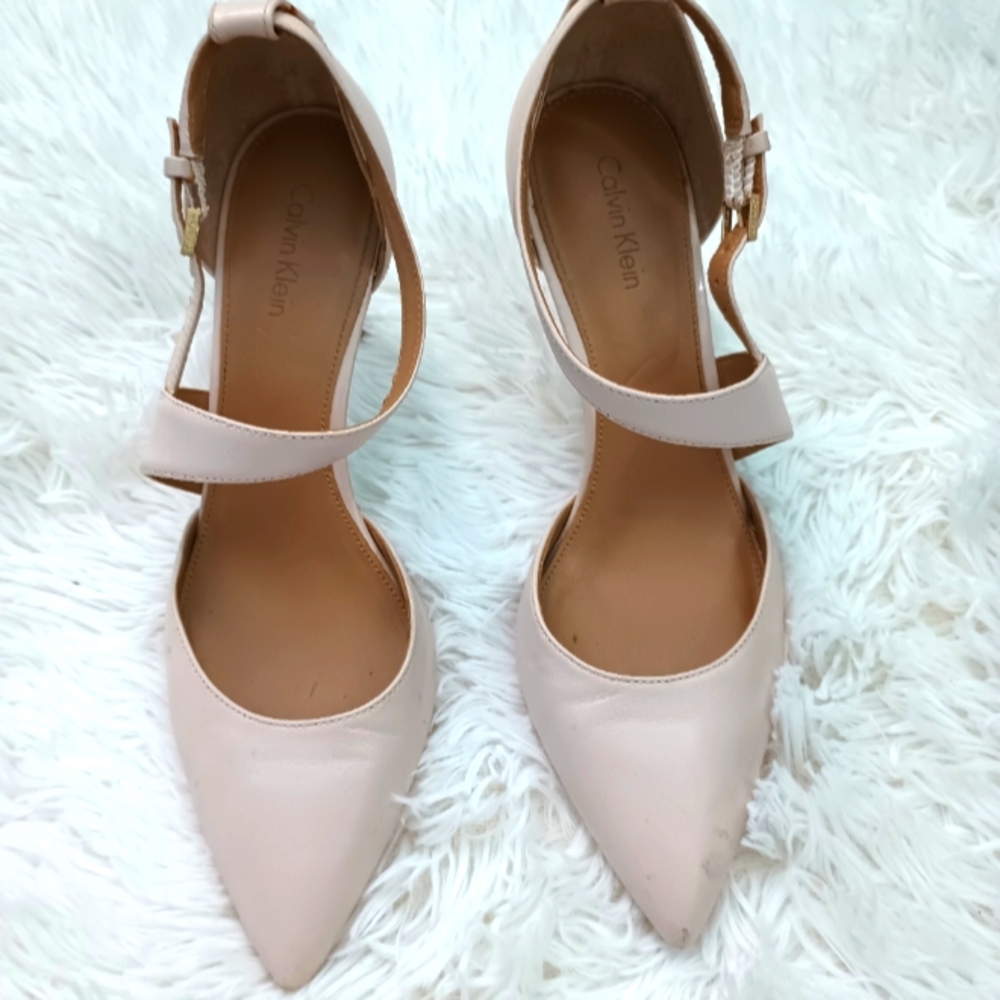 Women's Calvin Klein light pink strappy heels